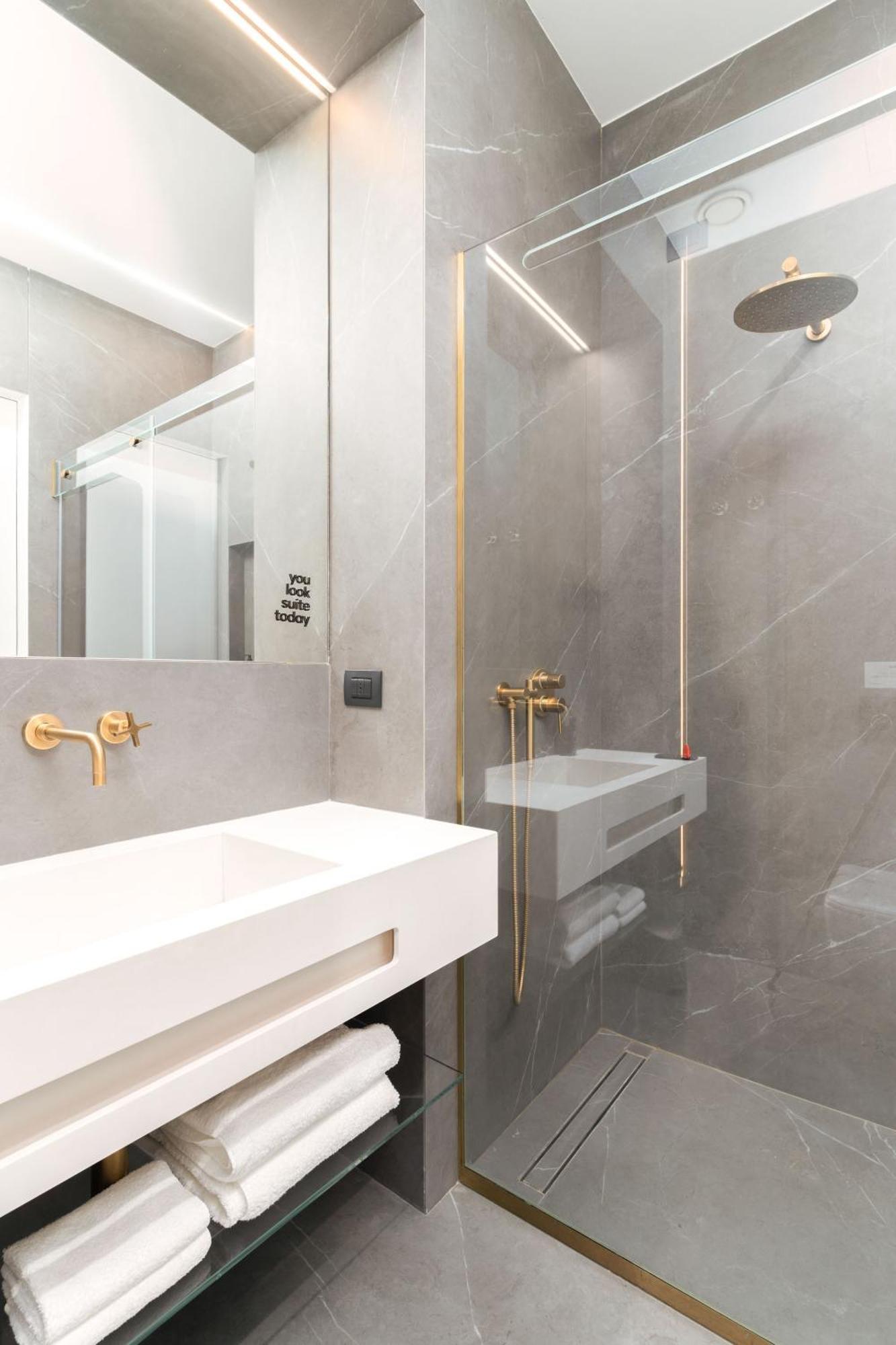 Limehome Lecce Palazzo Bn Zewnętrze zdjęcie