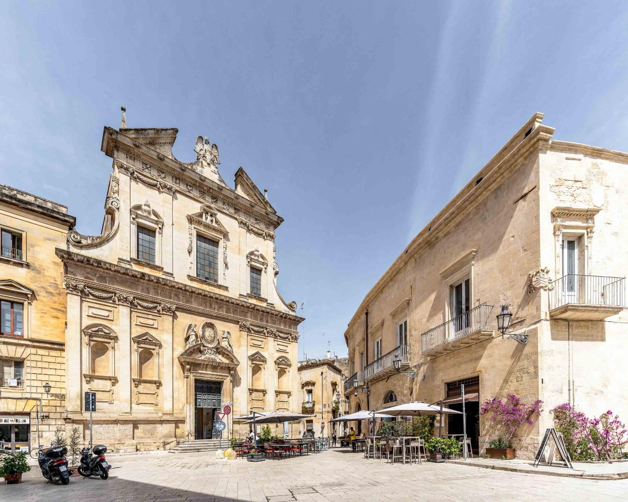 Limehome Lecce Palazzo Bn Zewnętrze zdjęcie