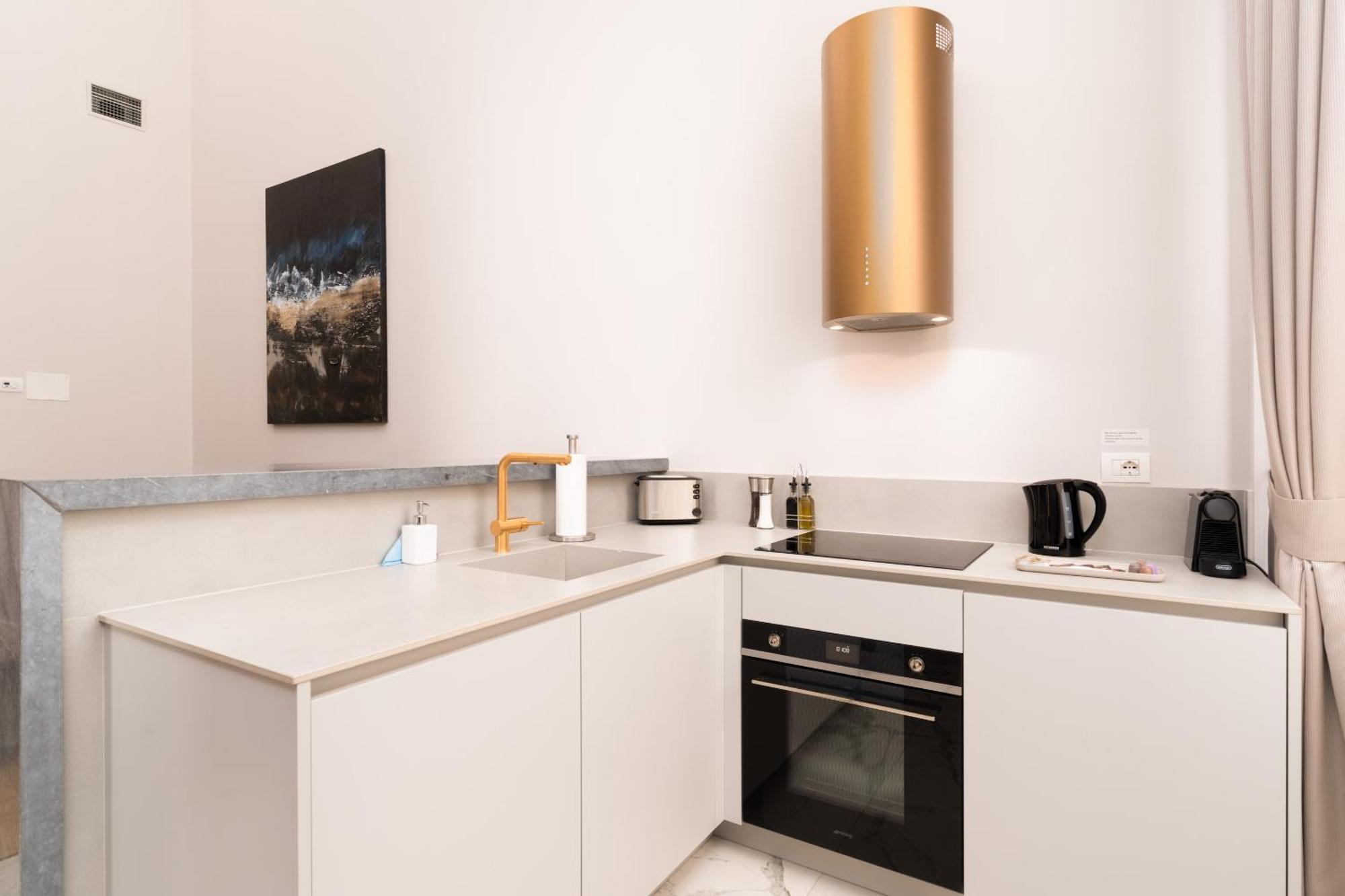 Limehome Lecce Palazzo Bn Zewnętrze zdjęcie