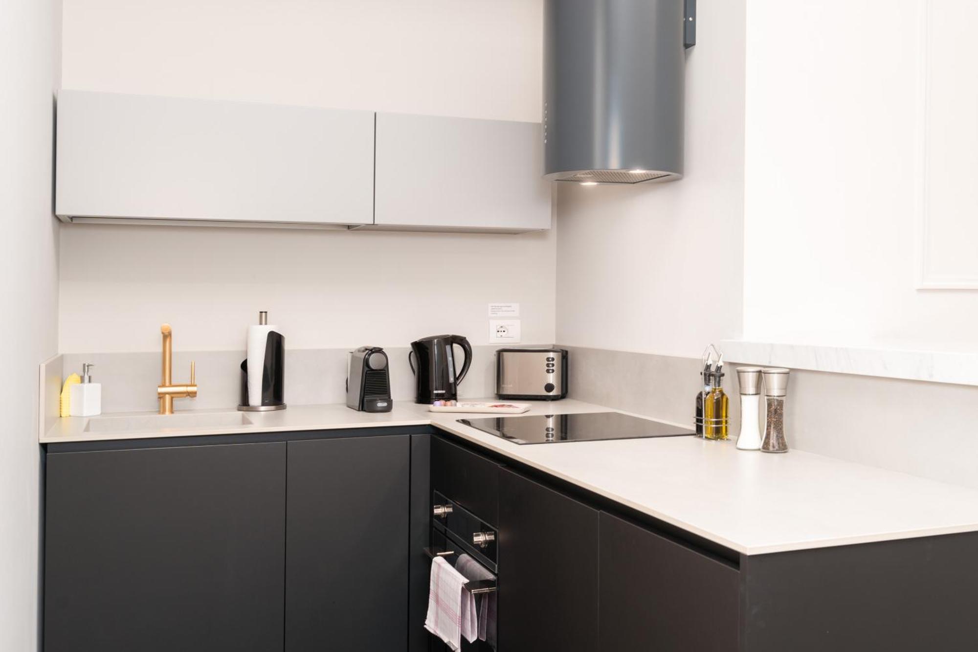 Limehome Lecce Palazzo Bn Zewnętrze zdjęcie