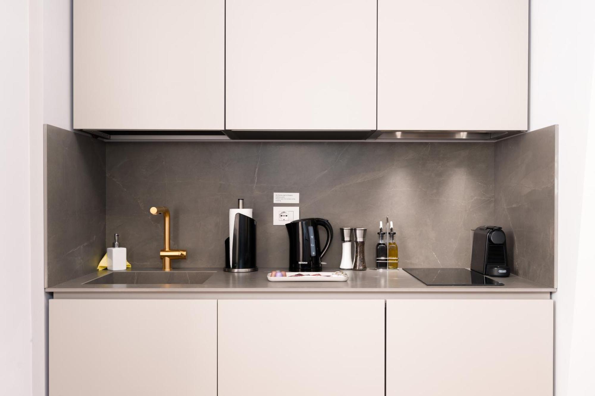 Limehome Lecce Palazzo Bn Zewnętrze zdjęcie
